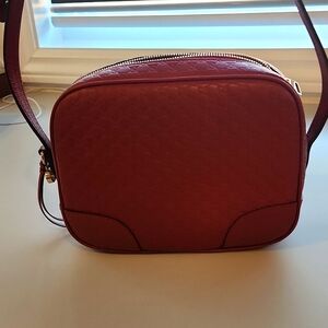 Gucci red/burgundy leather crossbody purse